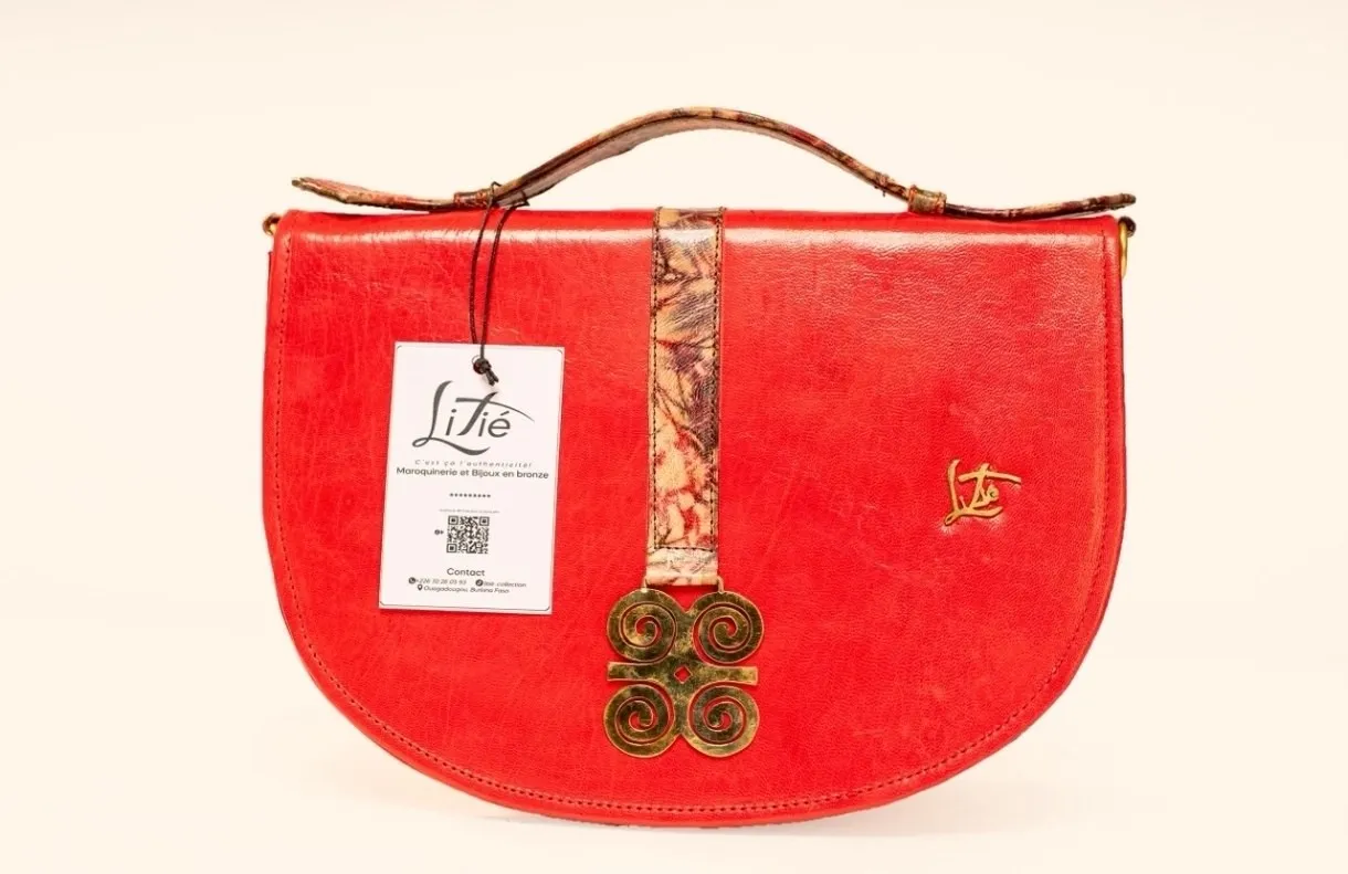Détail de la finition du sac Yass