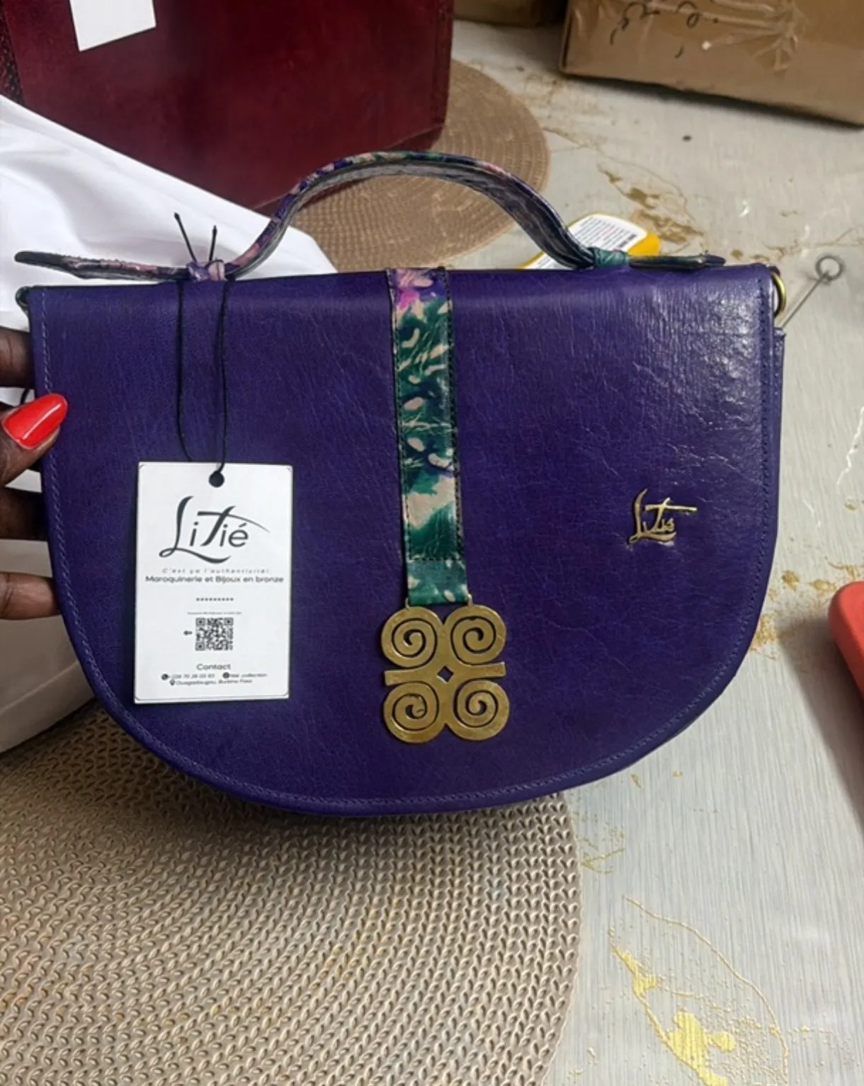 Sac Yass, vue de côté